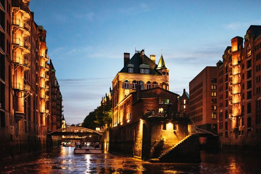 Hamburg: 1-Hour Evening Harbor Lights Cruise - Key things I’d plan for before you go