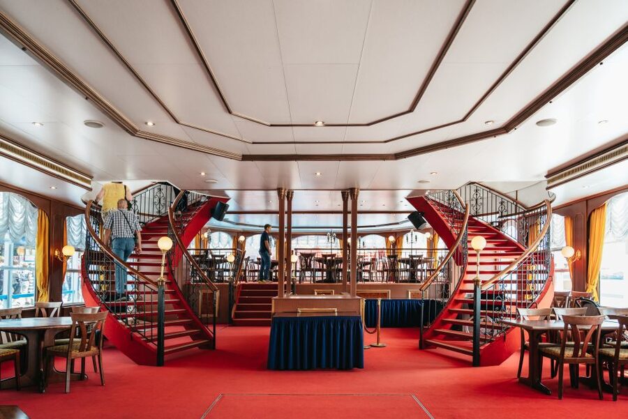 Hamburg: 1-Hour Harbor Sightseeing Cruise with HafenCity - St. Pauli and the Elbe River: bridges, river angles, and ship views that feel close