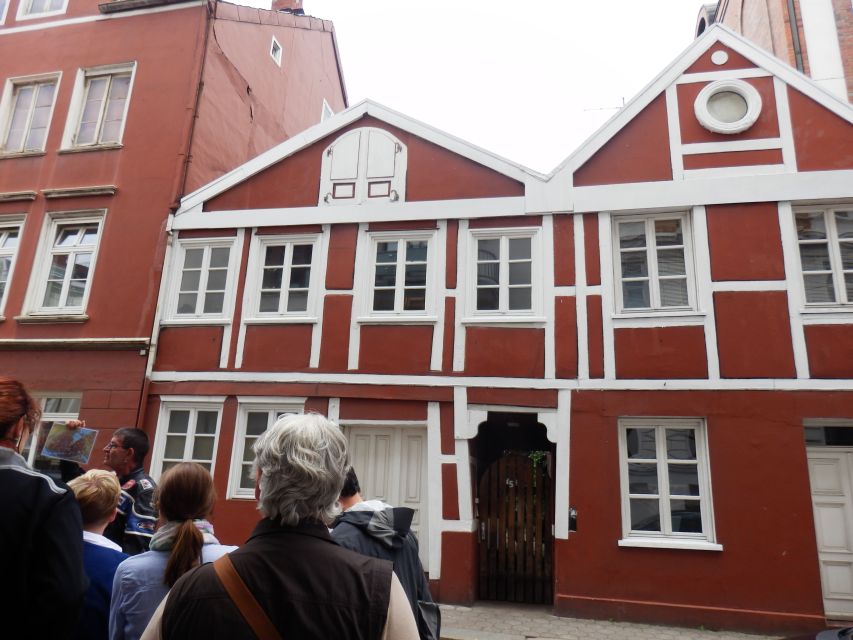 Hamburg: 2-Hour St. Georg Walking Tour - Lange Reihe Cafés and the Quasi-Center of the Neighborhood