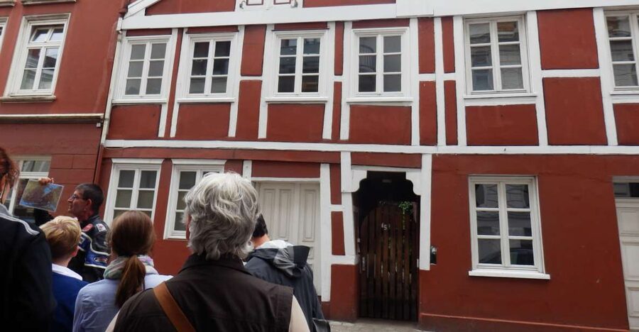 Hamburg: 2-Hour St. Georg Walking Tour - Meeting at Trinity Church: Getting Oriented Before You Walk