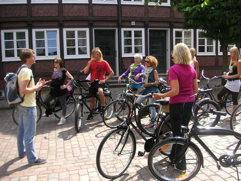 Hamburg 3-Hour Bike Tour - Hamburg Town Hall Area: Where the City Looks Official