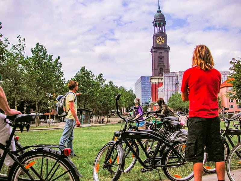 Hamburg 3-Hour Bike Tour - Heiligengeistfeld to the Alster Lakes: The Soft Side of Hamburg