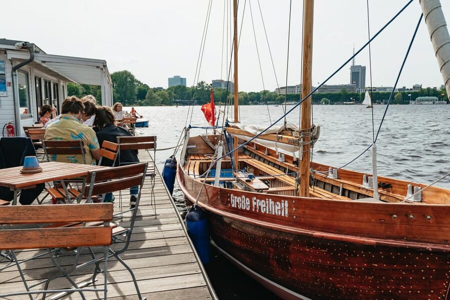 Hamburg: Alster River Sailing Tour on a 2-Masted Sailboat - Comfort and weather: the provided sailing gear, plus what you still need