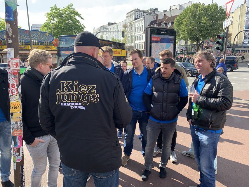 Hamburg: Die große Reeperbahn Tour mit den Kiezjungs - Reeperbahn street walk: what you’ll actually see, and how the guide frames it