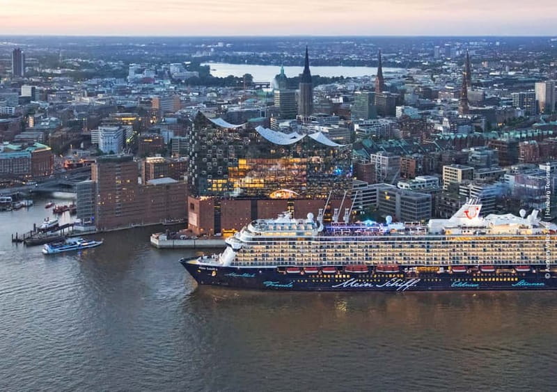 Hamburg: Hamburg City Card with Free Public Transportation - Family rules and kids on HVV