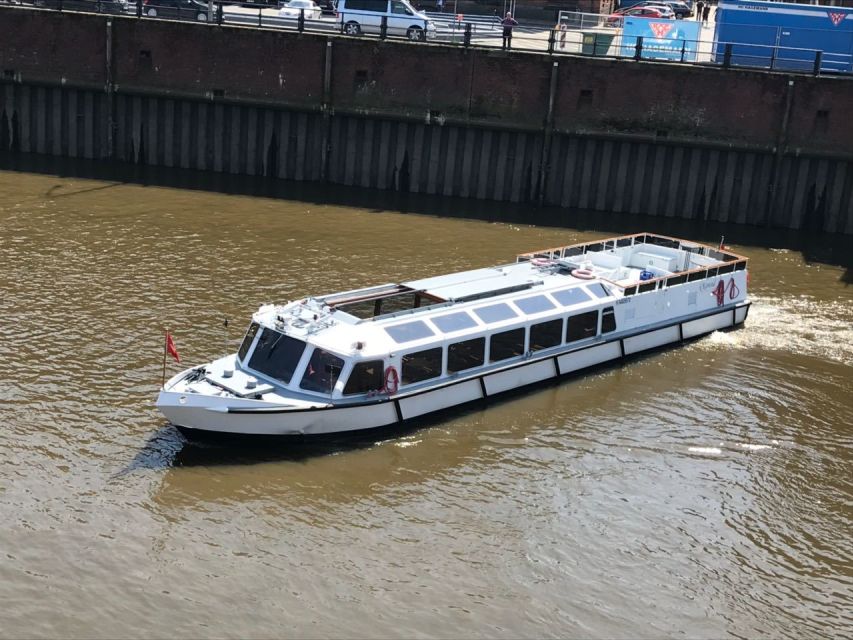 Hamburg: Harbor Cruise - On-board tips that actually help: foggy windows, German guidance, and comfort
