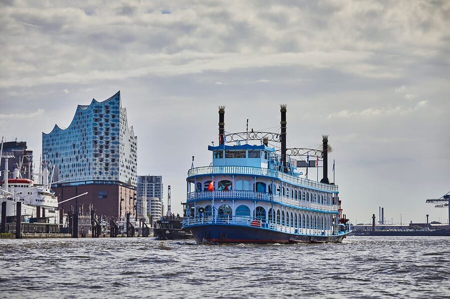 Hamburg: Harbor Cruise and Bus City Hop-On Hop-Off Tour - How to Put It Together Into a Smart One-Day Plan