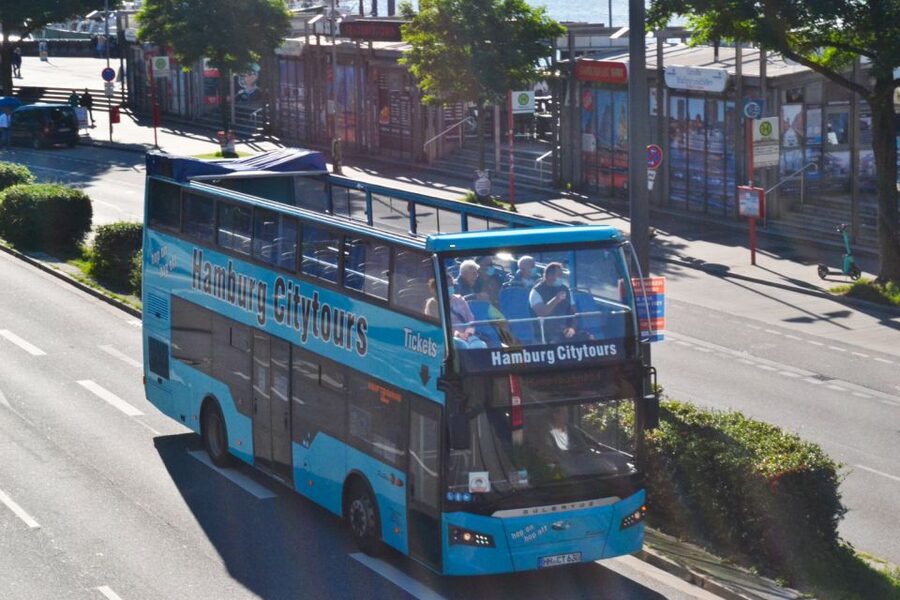 Hamburg: Hop-On Hop-Off Bus Tour Family Ticket - The Loop Rhythm: Timing, Stop Behavior, and What to Expect