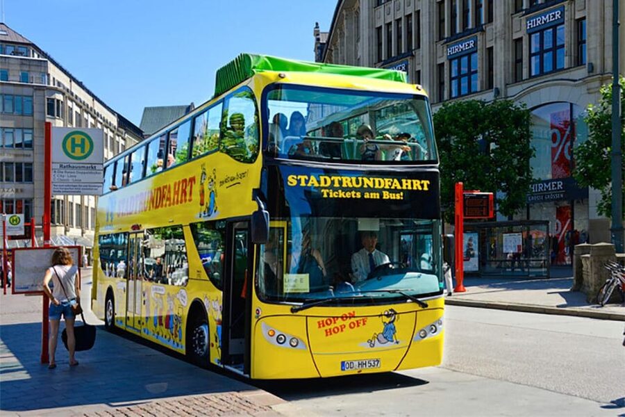 Hamburg: Hop-On Hop-Off Bus Tour Yellow Double Decker - Finding your way to St. Pauli Landungsbrücken, Bridge 4