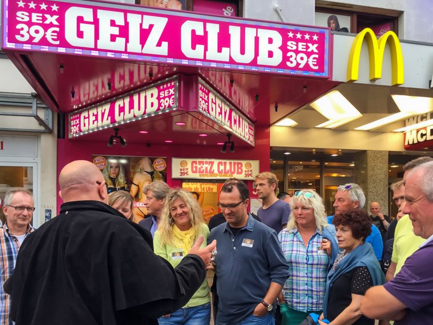 Hamburg: Insider Tour of the Reeperbahn & St. Pauli - The 100-Minute Structure: Walking, Learning, And Stopping