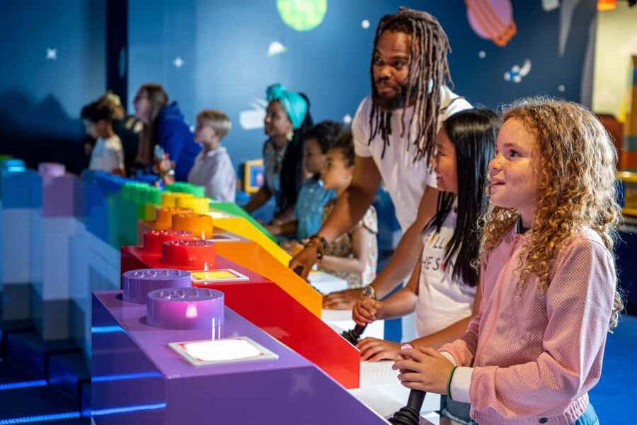 Hamburg: LEGO© Discovery Centre admission ticket - Entering the Mini World: where LEGO Hamburg steals the show