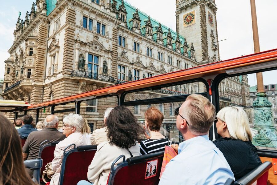 Hamburg: Line A Sightseeing Hop-On Hop-Off Bus Tour - Key highlights to look for on Line A