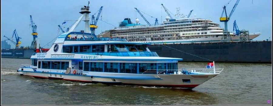 Hamburg: Line C Sightseeing Tour Hop On Hop Off and Harbor Cruise - Value Check: Is This $48 Hamburg Combo Worth It?