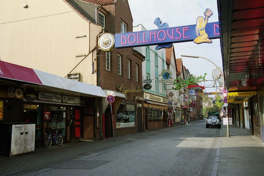 Hamburg: Line F Hop-On Hop-Off Bus and Boat Tour - Key Points Before You Go