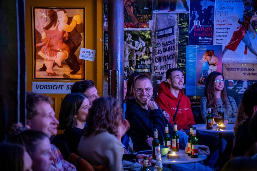 Hamburg: Moin Comedy Club Stand Up Comedy Live Show Ticket - Small Practical Tips That Make a Big Difference