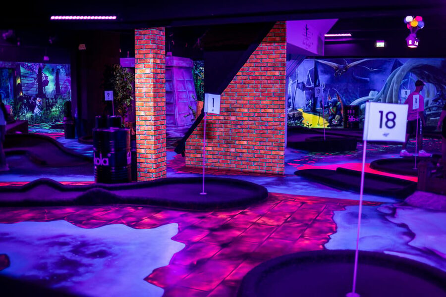 Hamburg: Moviegolf Experience - How the 18-hole round actually plays on turf