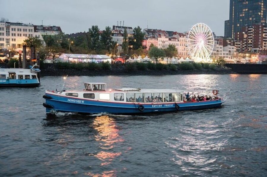 Hamburg: One Hour Traditional Harbor Cruise - Key Things to Know Before You Board