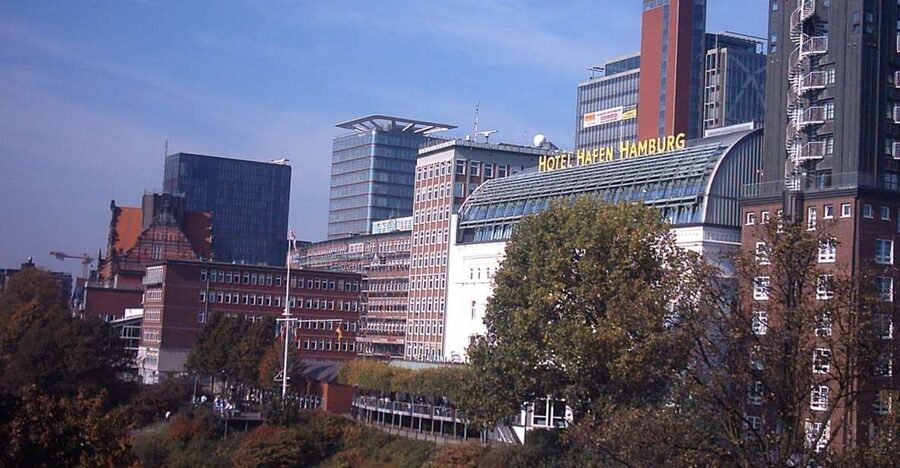 Hamburg: Private 75-Minute Tour of St. Pauli - Starting at Millerntorplatz, where St. Pauli’s main axis begins