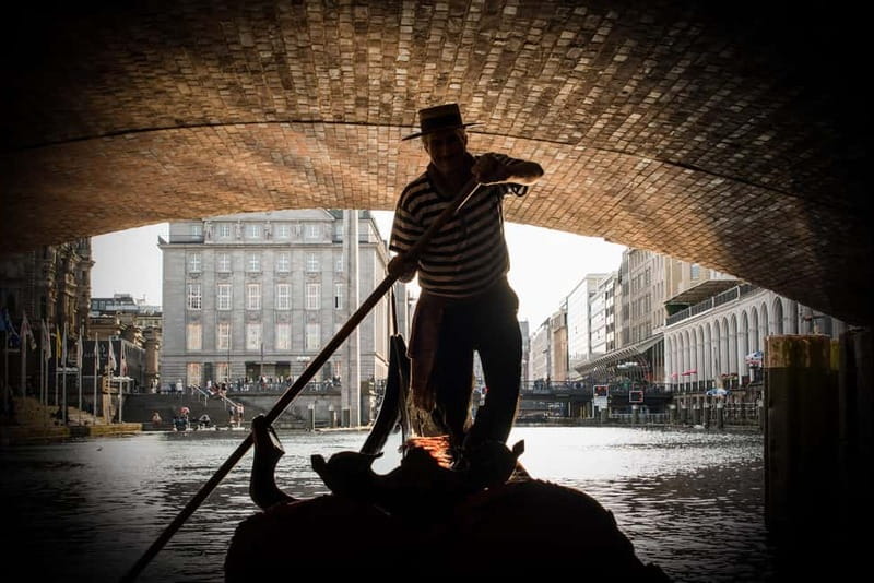 Hamburg: private Tour in the royal Venetian Alstergondel - Hamburg from the water: what you’ll notice first