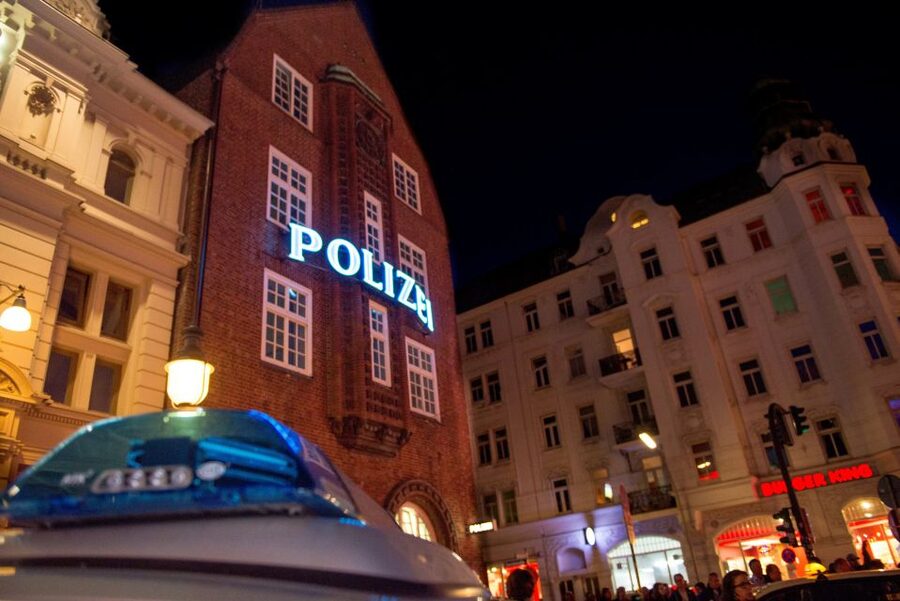Hamburg: Private Tour Red Light District Walking Tour - Who this tour fits best, and what to expect in the streets