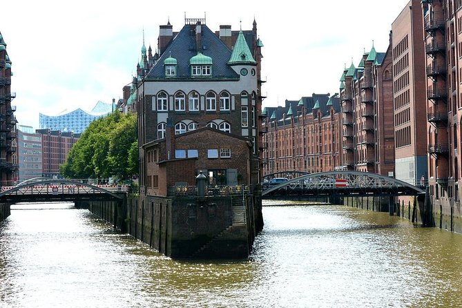 Hamburg: Private Walking Tour with a Local - Meeting point reality: Rathausmarkt, plus flexible pickup nearby