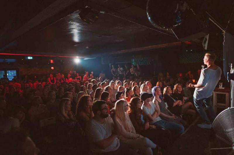 Hamburg: Reeperbahn Comedy Club - The comedian mix: why 8 to 10 acts can be a good thing