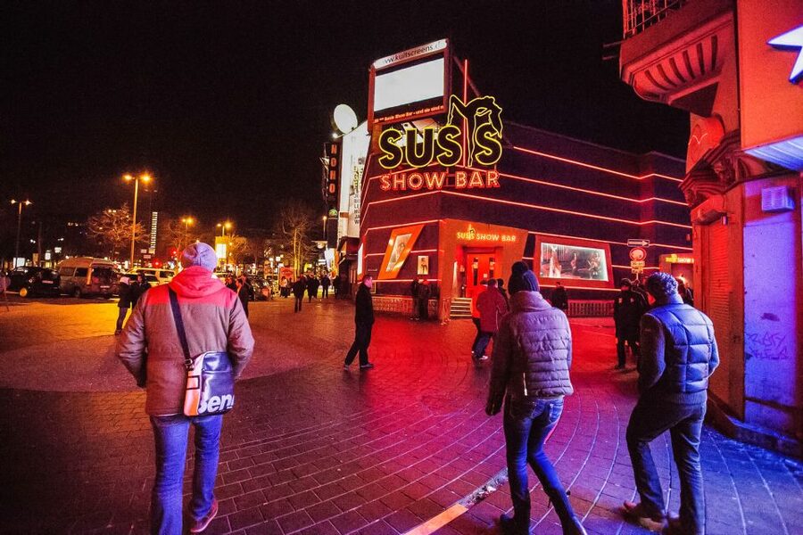 Hamburg: Sex and Crime in St. Pauli Tour for Ages 18 + - What the Sex and Crime Stories Add (and How to Handle the Tone)