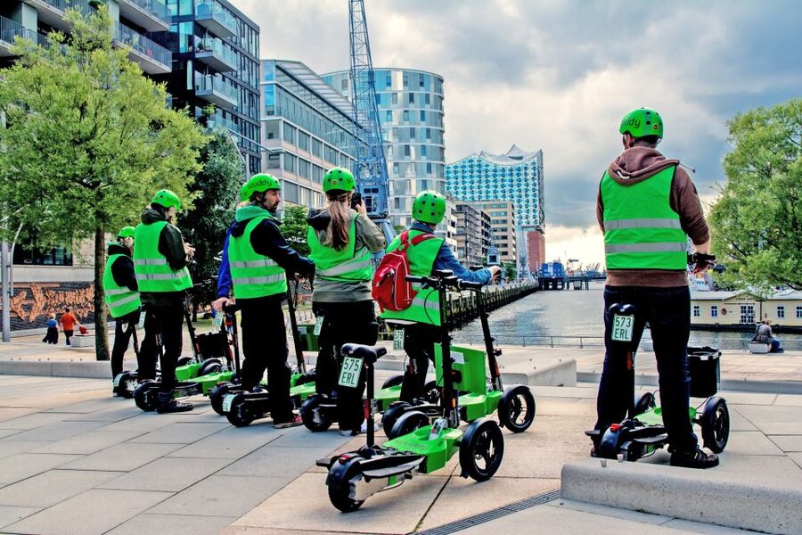 Hamburg: Sightseeing Tour with 'Scuddy' - HafenCity canals and Lohsepark, Hamburg’s green lung