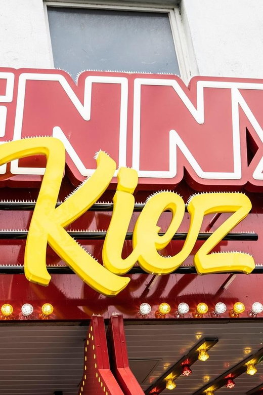 Hamburg: Sin & Sex Guided Tour of Reeperbahn - Price and value for a 2-hour adult nightlife walk