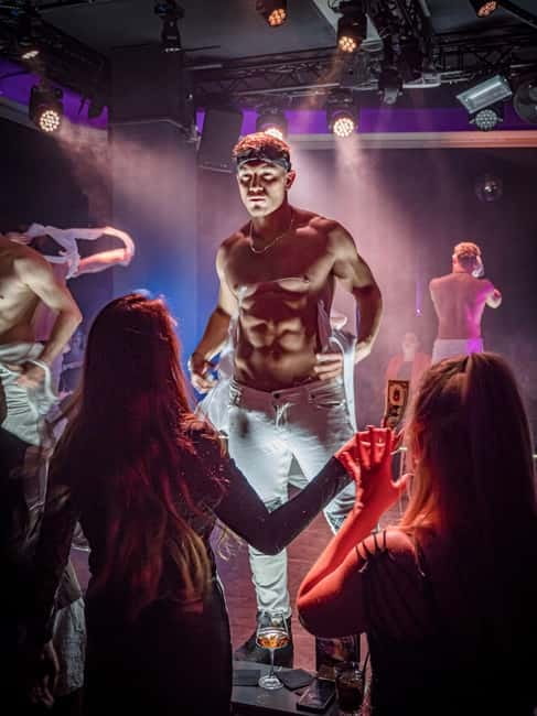 Hamburg: SIXX PAXX Men´s Perfoming Arts Show - Key things that make SIXX PAXX worth your time