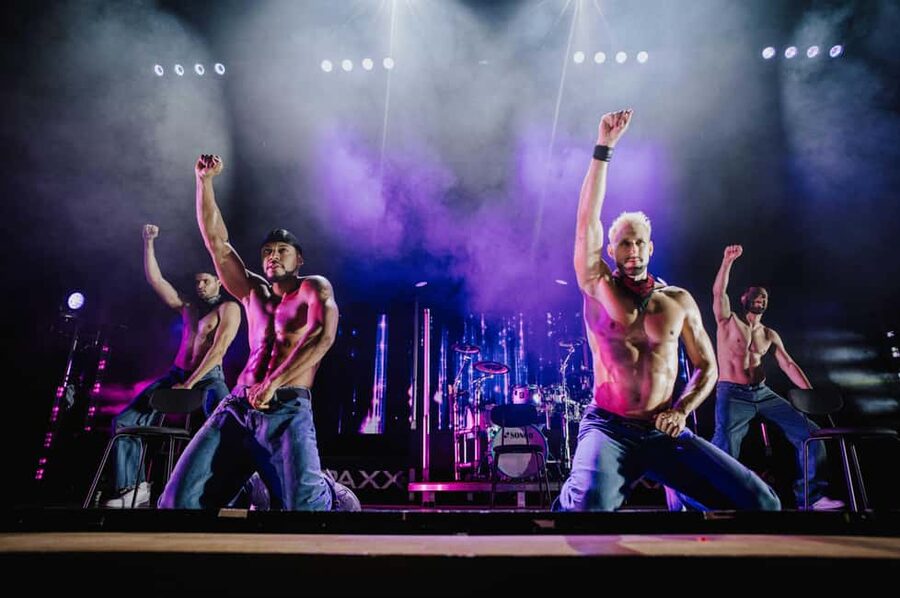Hamburg: SIXX PAXX Men´s Perfoming Arts Show - A note on organization and start times