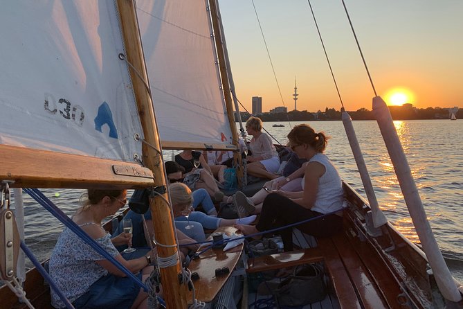 Hamburg Small-Group Sunset Sailing Cruise on Lake Alster - Where to Meet on Lake Alster and How to Avoid Confusion