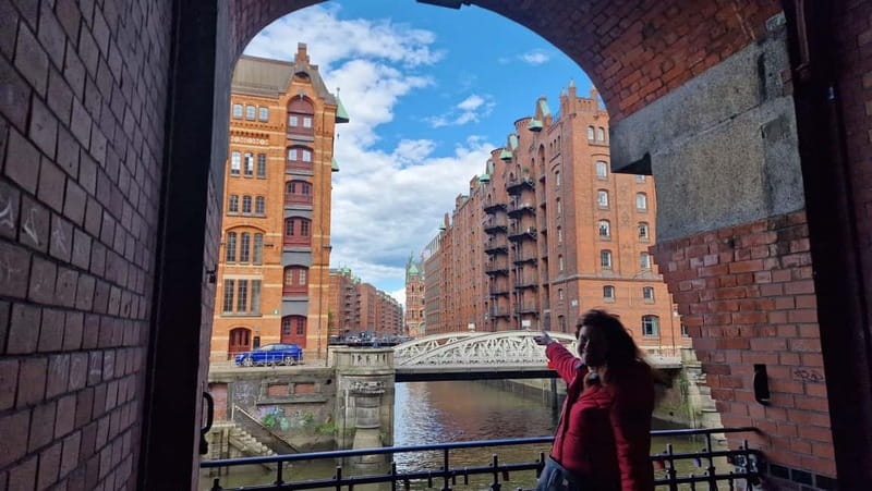 Hamburg: Speicherstadt, HafenCity + Elbphilharmonie Tour - Quick decision guide: should you book this Hamburg experience?