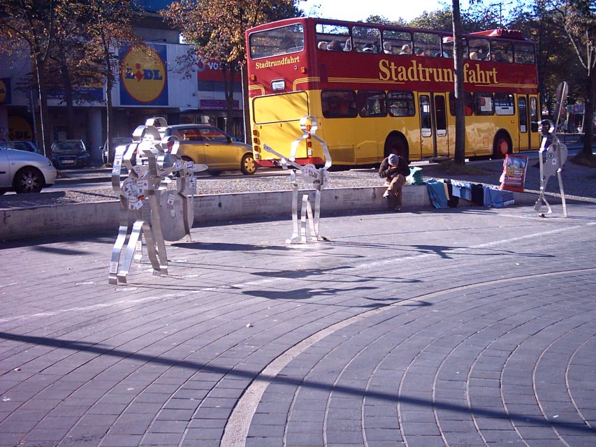 Hamburg: St. Pauli 1.5-Hour Tour - Beatles-Platz and Grosse Freiheit: Where Fame Meets the Practical Side of St. Pauli