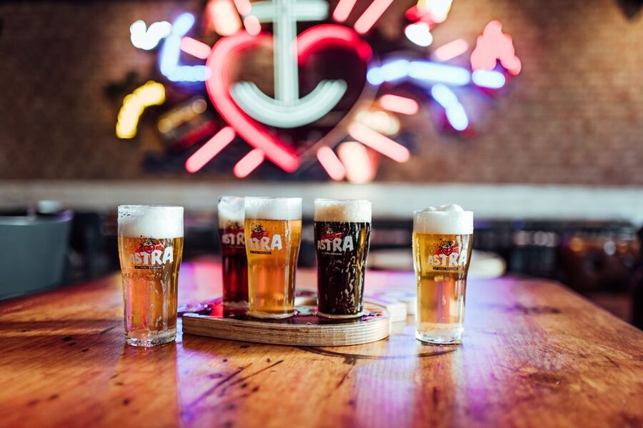 Hamburg: St. Pauli Breweries Walking Tour with Tastings - Key reasons this St. Pauli beer tour works