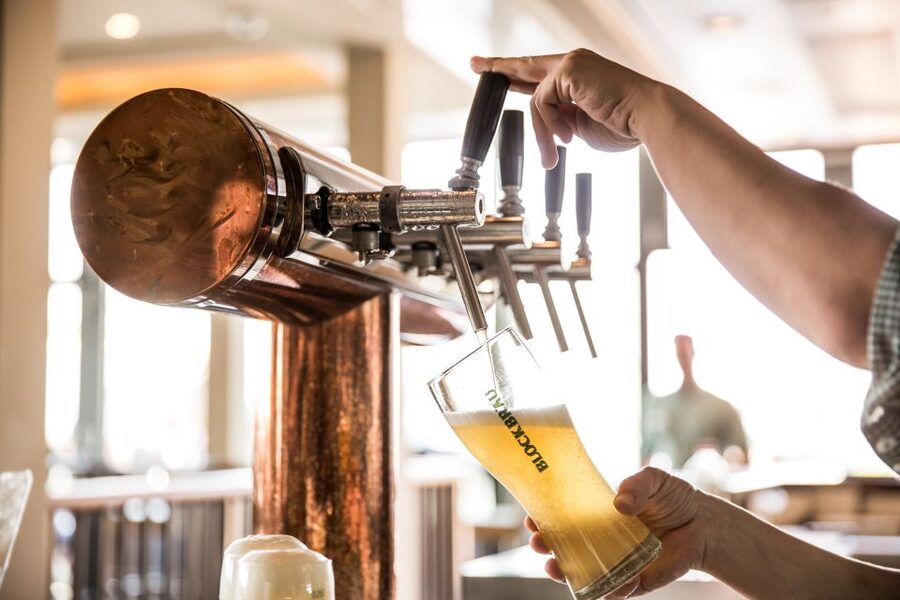 Hamburg: St. Pauli Breweries Walking Tour with Tastings - How the 2-hour format feels in real life