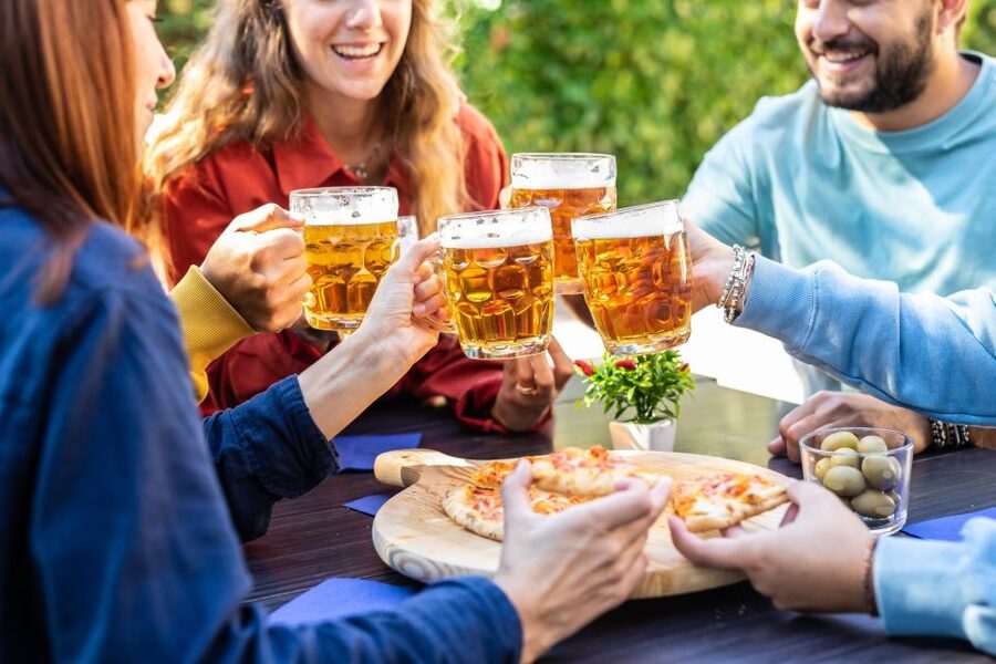 Hamburg: St. Pauli Food and Bier Tour - Key highlights you can plan around
