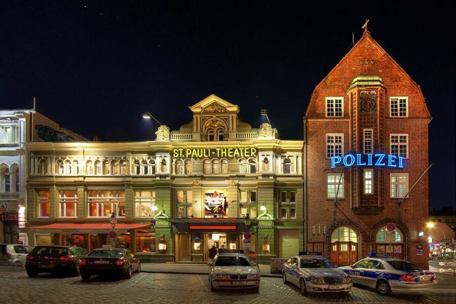 Hamburg: St. Pauli Highlights Guided Tour with Beer for 18+ - Price and value: what $29 buys you in a nightlife neighborhood