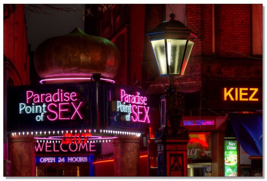 Hamburg: St. Pauli Red Light District Tour - The walking route, stop by stop