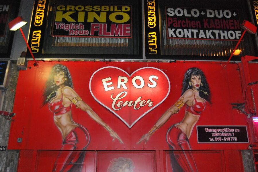 Hamburg: The Ultimate Sex, Drugs, and Hotdog Tour - Key tour highlights at a glance