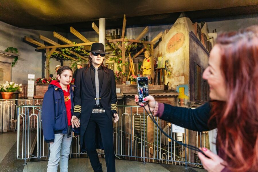 Hamburg: Ticket to the Panoptikum Waxworks - Why Panoptikum Belongs on Your St. Pauli Plan