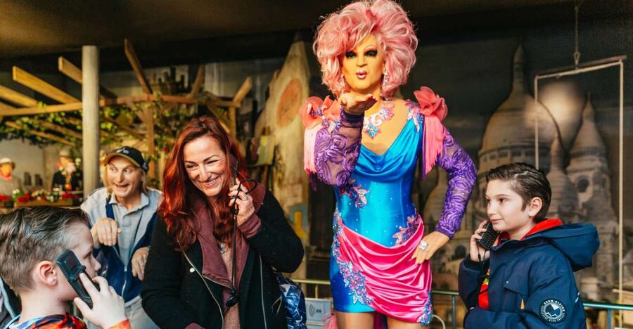 Hamburg: Ticket to the Panoptikum Waxworks - Entering the Exhibition: What 700 Square Meters of Wax Feels Like