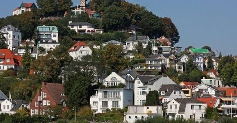Hamburg: Tour of Blankenese on the Banks of the Elbe - Price and value for $347 per group up to 30