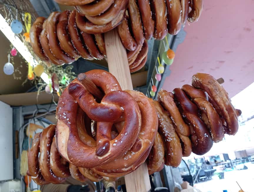 Hamburg Traditional Food Tour: Full Meal and Drinks - Why the small group size changes everything