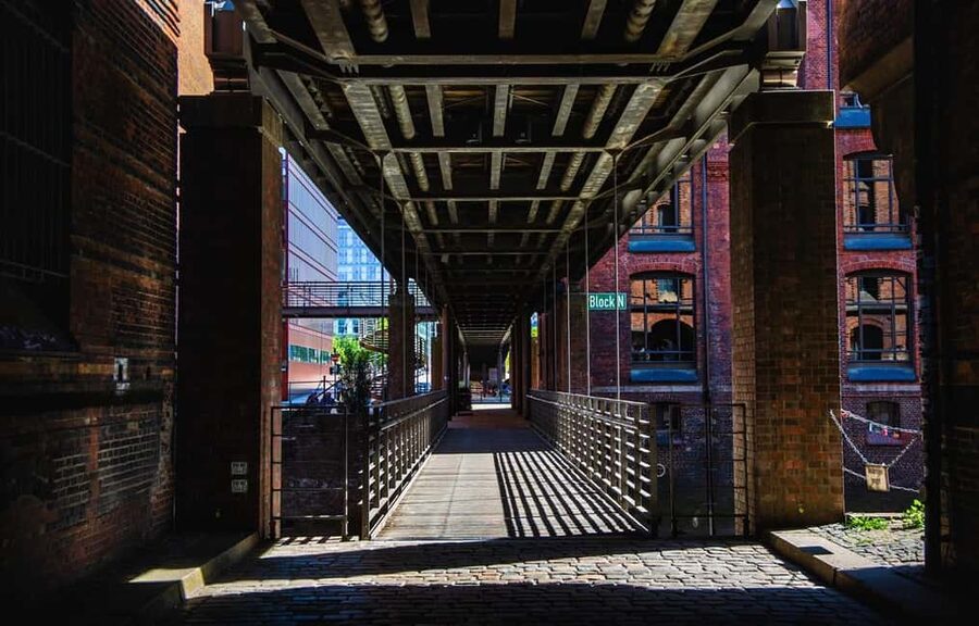 Hamburg: Westfield, Speicherstadt & Elbphilharmonie Tour - Timing, walking, and meeting point tips that save your day