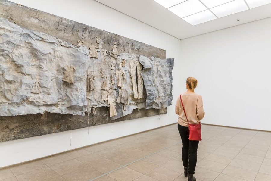 Hamburger Bahnhof Museum Entrance Ticket - Special Exhibitions and Daily Programs: How They Change Your Visit