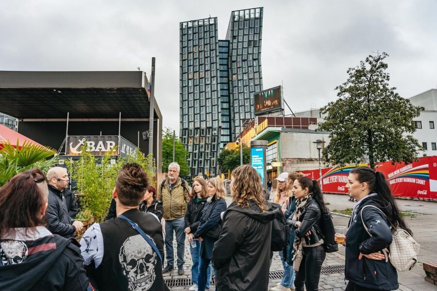 Hamburgs Highlights: Harbor Cruise & Reeperbahn Walking Tour - What you see on the Elbe: canals, bridges, locks, and container terminals