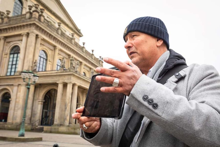 Hannover: Crime Walking Tour - Georgsplatz and Leibnizufer, the City Center as a Crime Stage