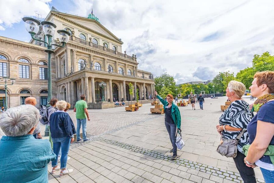Hannover: Culinary Walking Tour Old Town - 5 tastings in typical bars and cafés: how to get value from $44