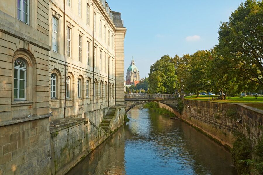 Hannover: Guided City Walk - Hannover Opera Theater Area: Culture Without the Ticket Line